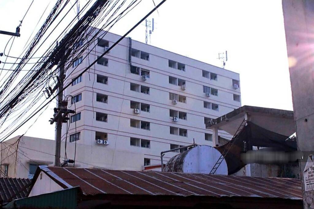 Home At Bazaar Chiang Mai Exterior photo